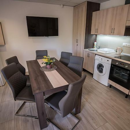 Mokka Apartman Szeged Exteriör bild