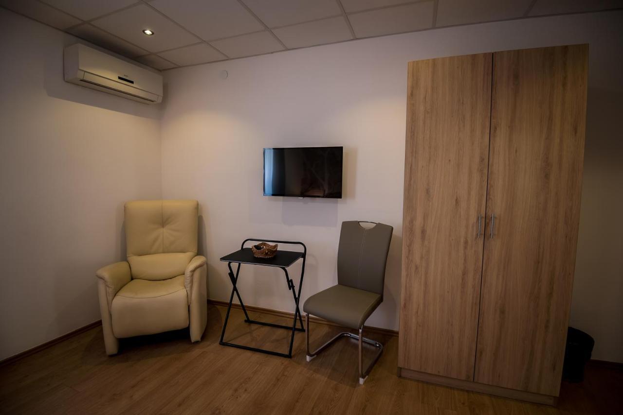 Mokka Apartman Szeged Exteriör bild