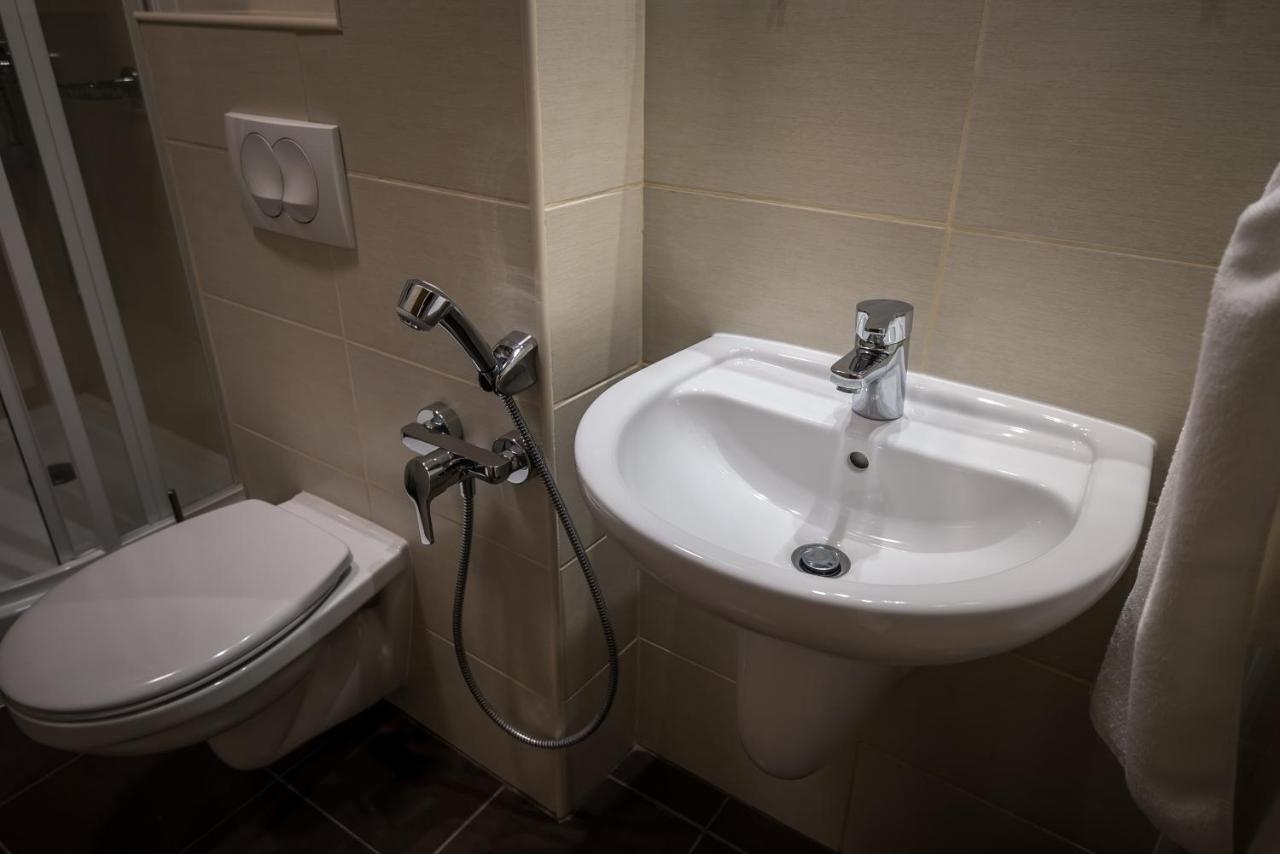 Mokka Apartman Szeged Exteriör bild
