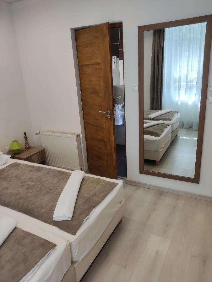 Mokka Apartman Szeged Exteriör bild