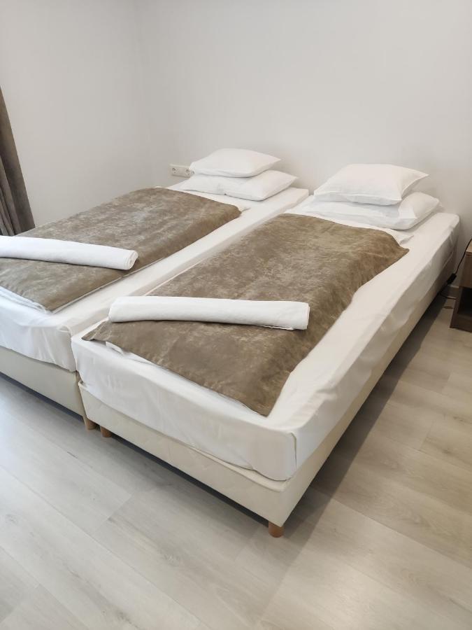 Mokka Apartman Szeged Exteriör bild