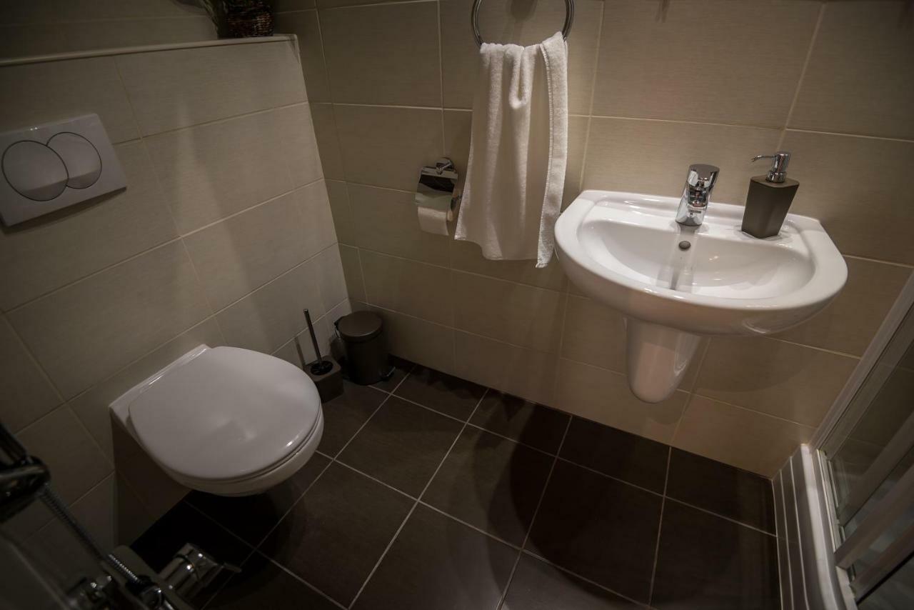 Mokka Apartman Szeged Exteriör bild